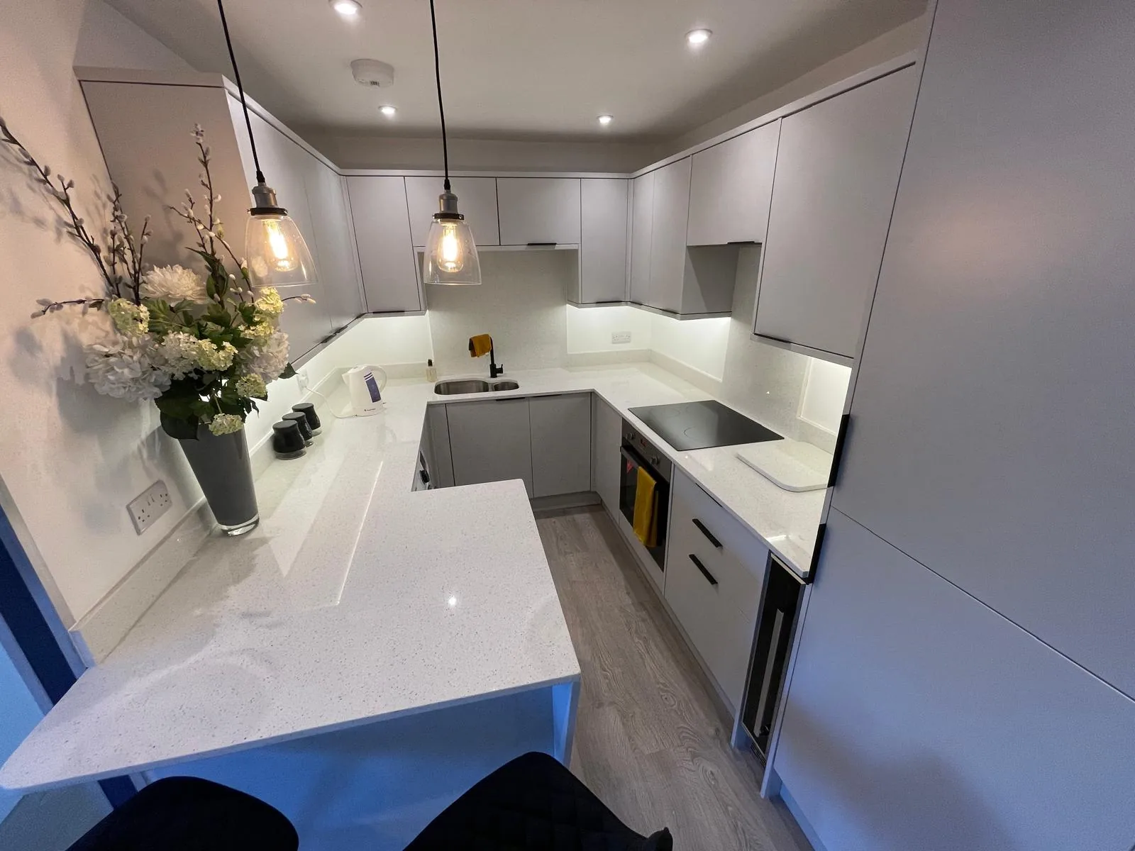 Arctic Starburst quartz worktop, view 3 of the finished installation