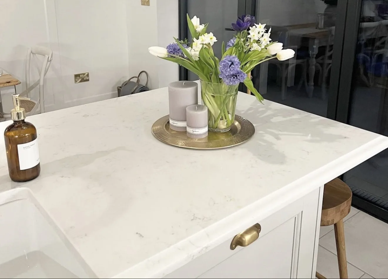 Capri White quartz worktop, view 3 of the finished installation